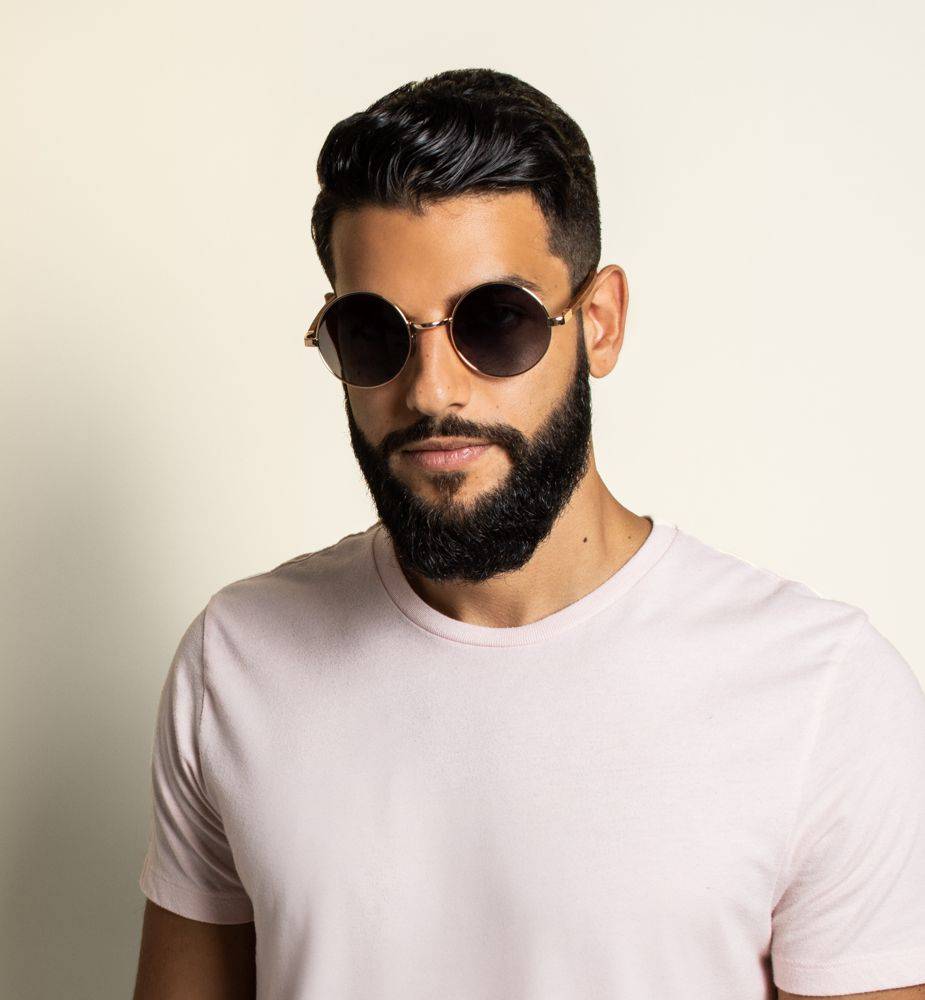 Man wearing Lennon, Oversized Round Trendy Sunglasses in Gold Circle Frame