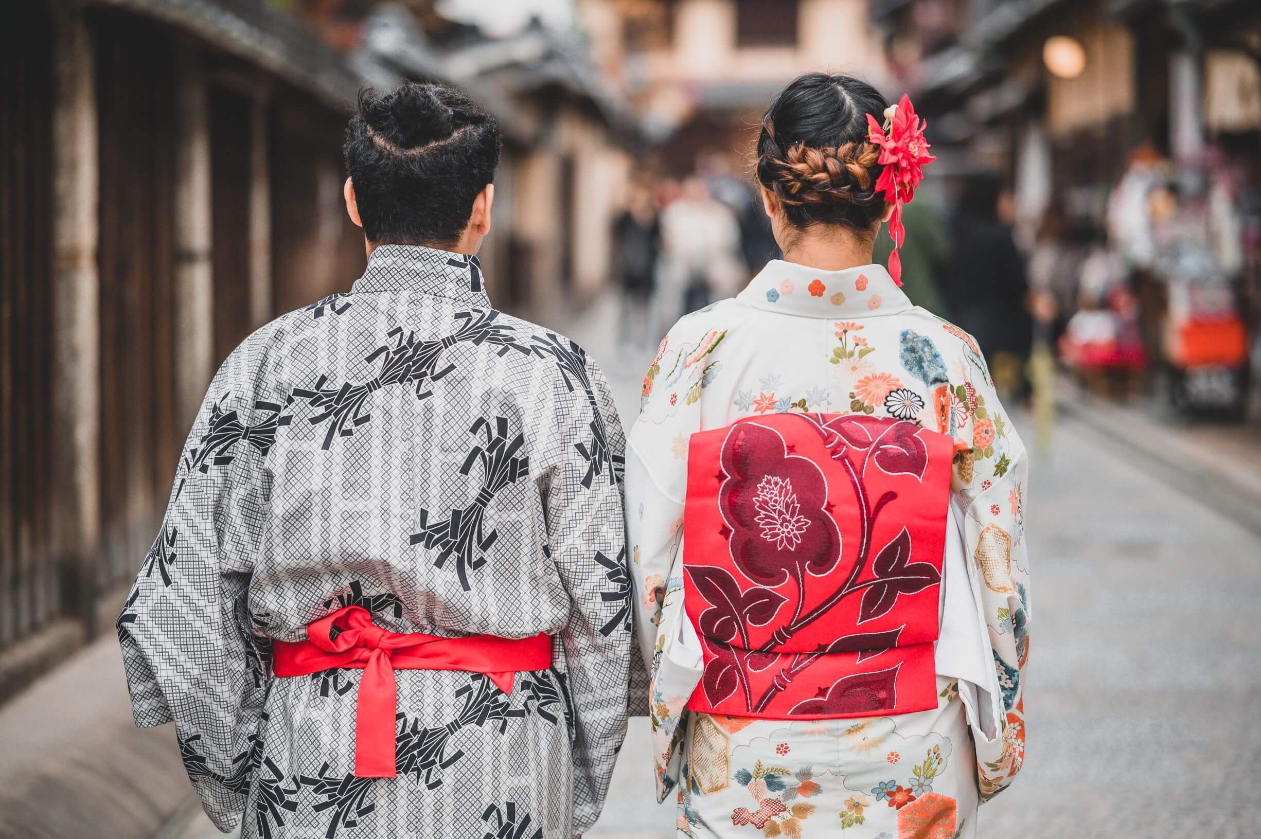 Traditional Japanese Kimono Handbag and Geta Complete Set