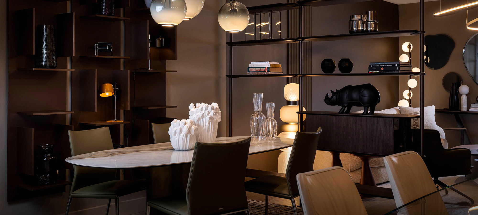 Luxury Showroom - Top