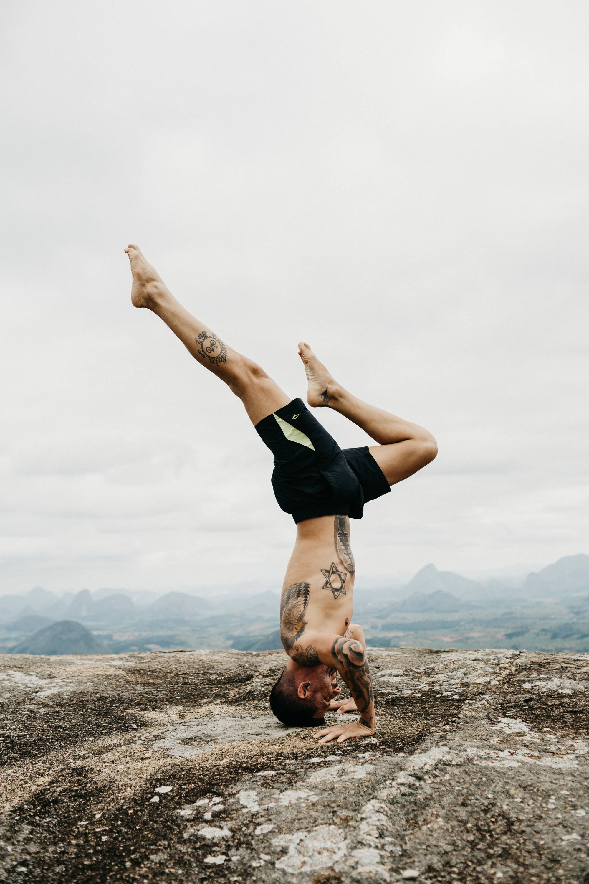 Pourquoi le yoga est bon pour les hommes l Mukha Yoga