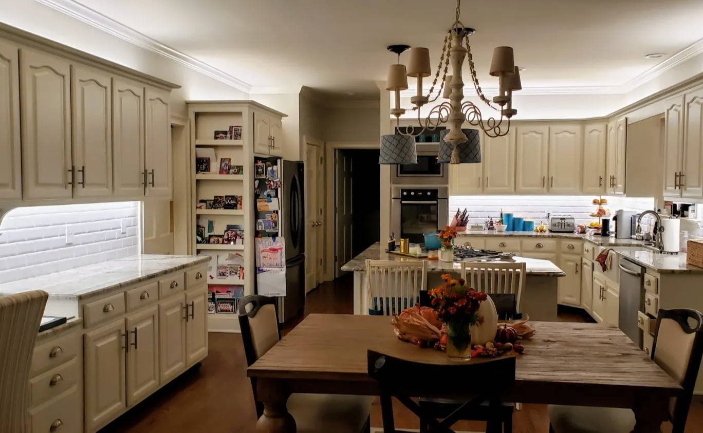 Best under cabinet lighting in kitchend for general illumination