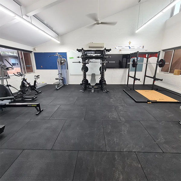 Gilroy Catholic College gym fitout