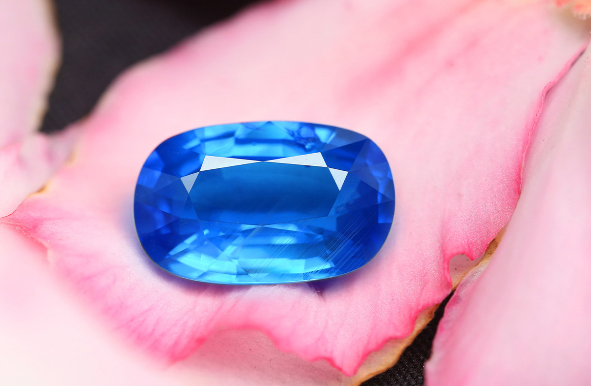 Blue Sapphire: The September Birthstone Meaning & History – Moon Magic