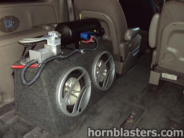 Leonard's 2003 Dodge Caravan Grand Cargo Train Horn Install