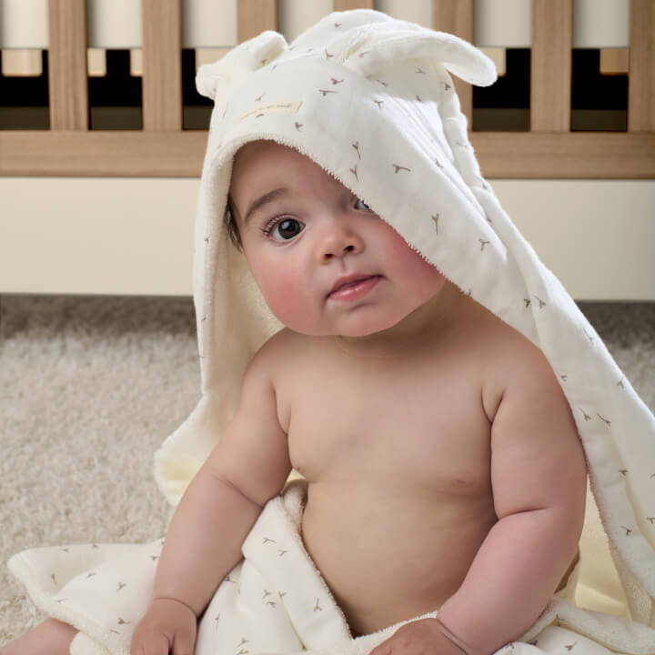 Baby wearing Seedling range hooded towel