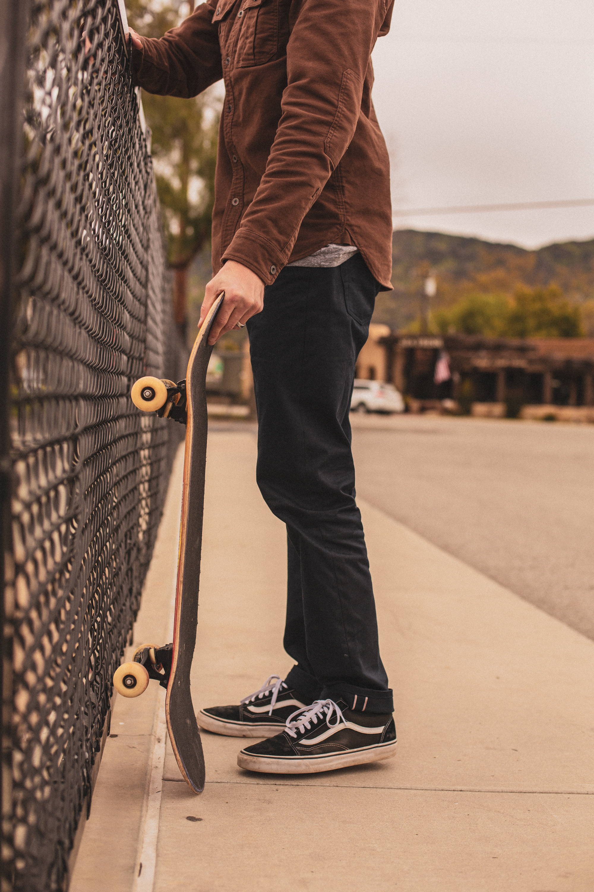 Iron & Resin Tradesman Pant Left Side Selvedge Twill in Navy