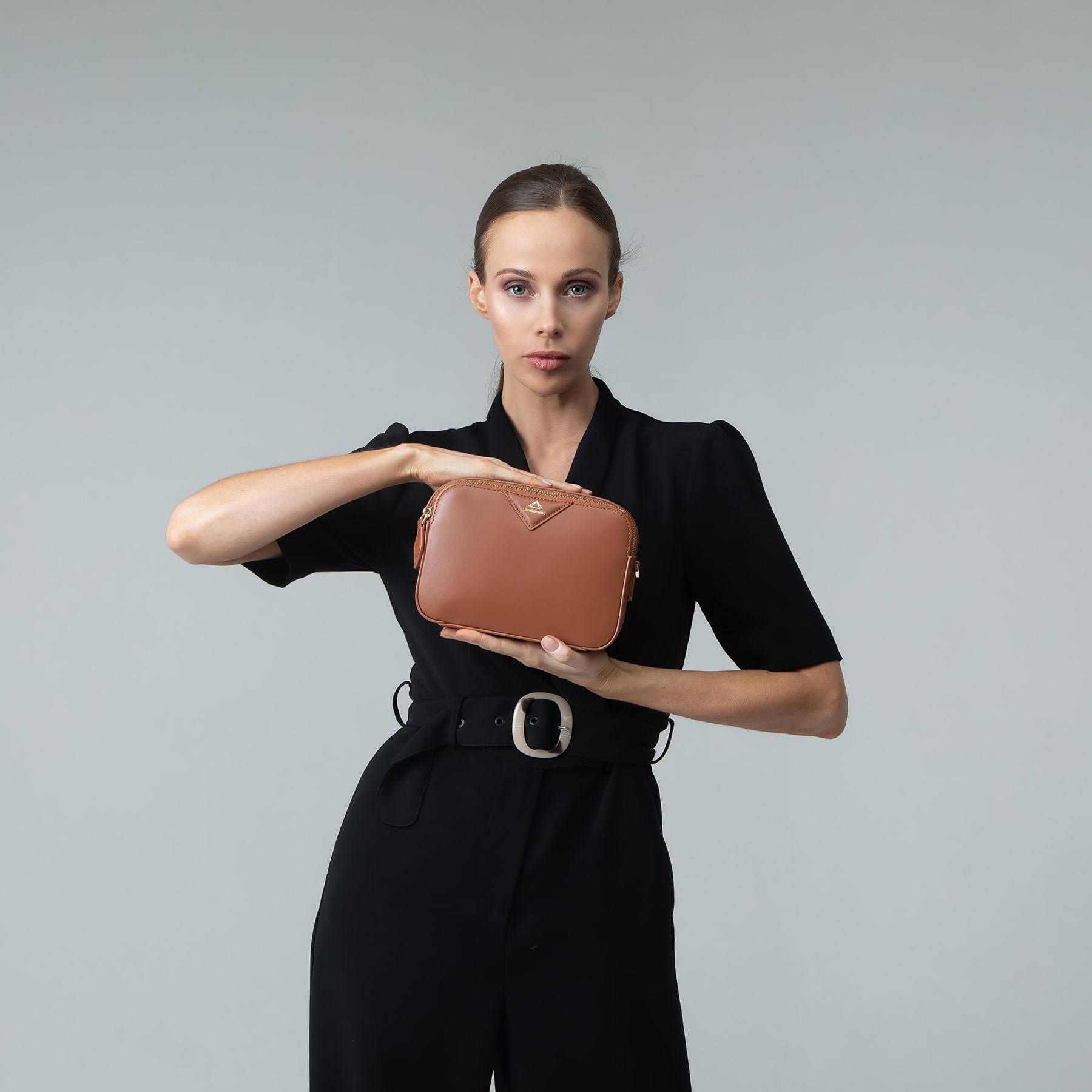 Karakoram2 Australia Womens crossbody bag timeless design calfskin leather modern