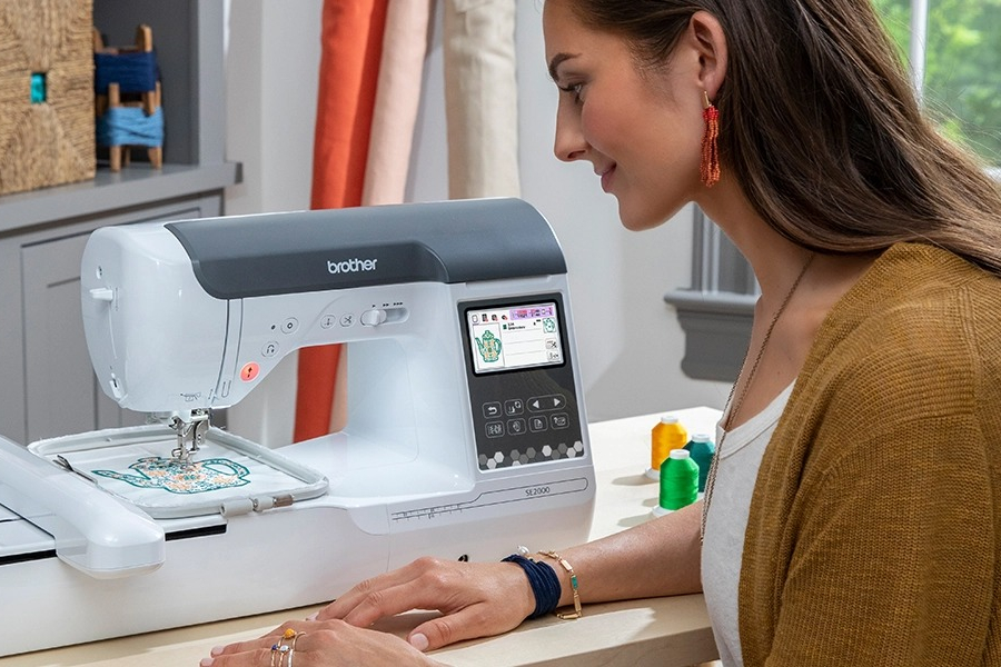 Brother SE2000 Sewing and Embroidery Machine iBroidery