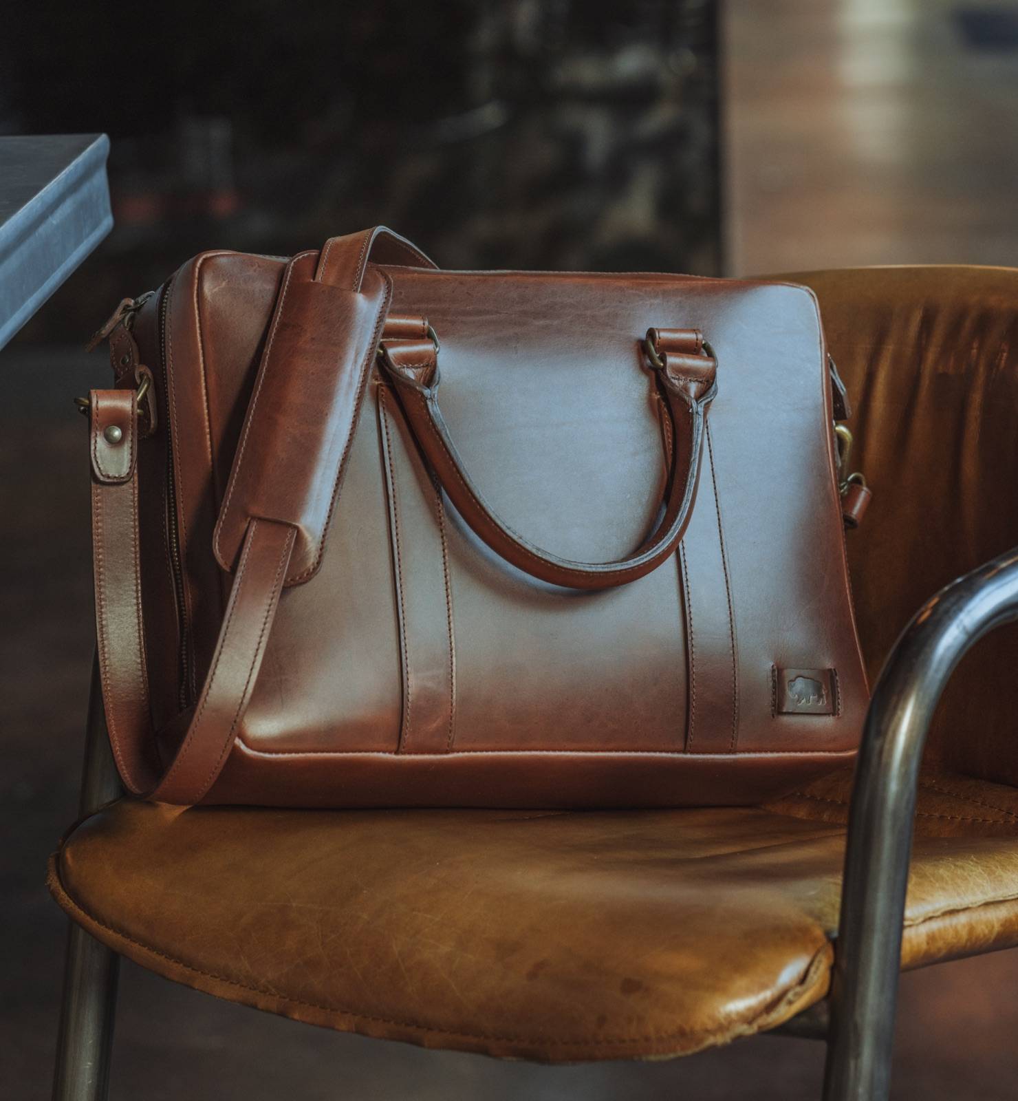 Full Grain Leather vs. Top Grain Leather - What's the Difference?
