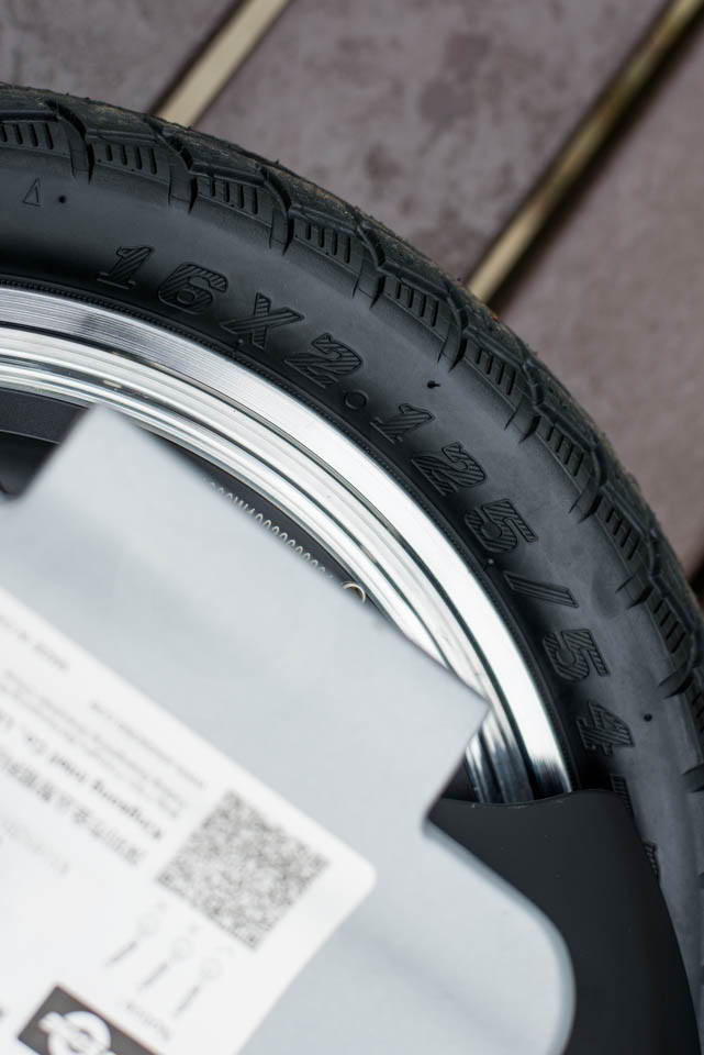 Kingsong KS16S Review tyre marking