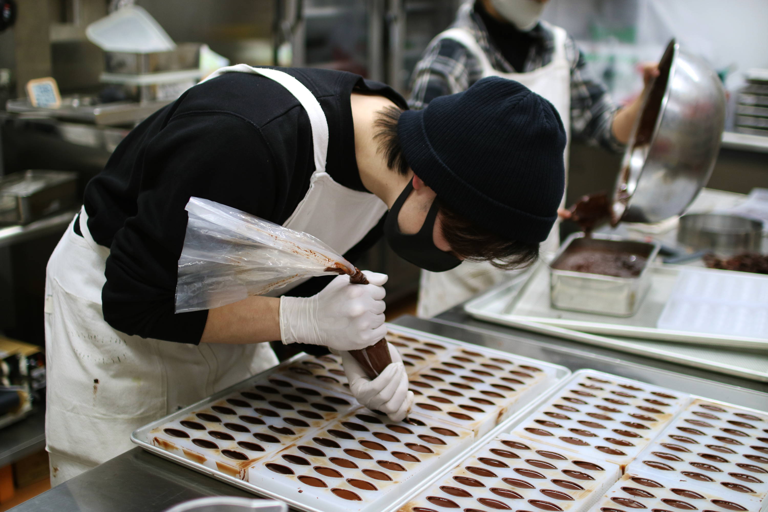 チョコレートメーカーとショコラティエの違いとは Dandelion Chocolate 公式サイト