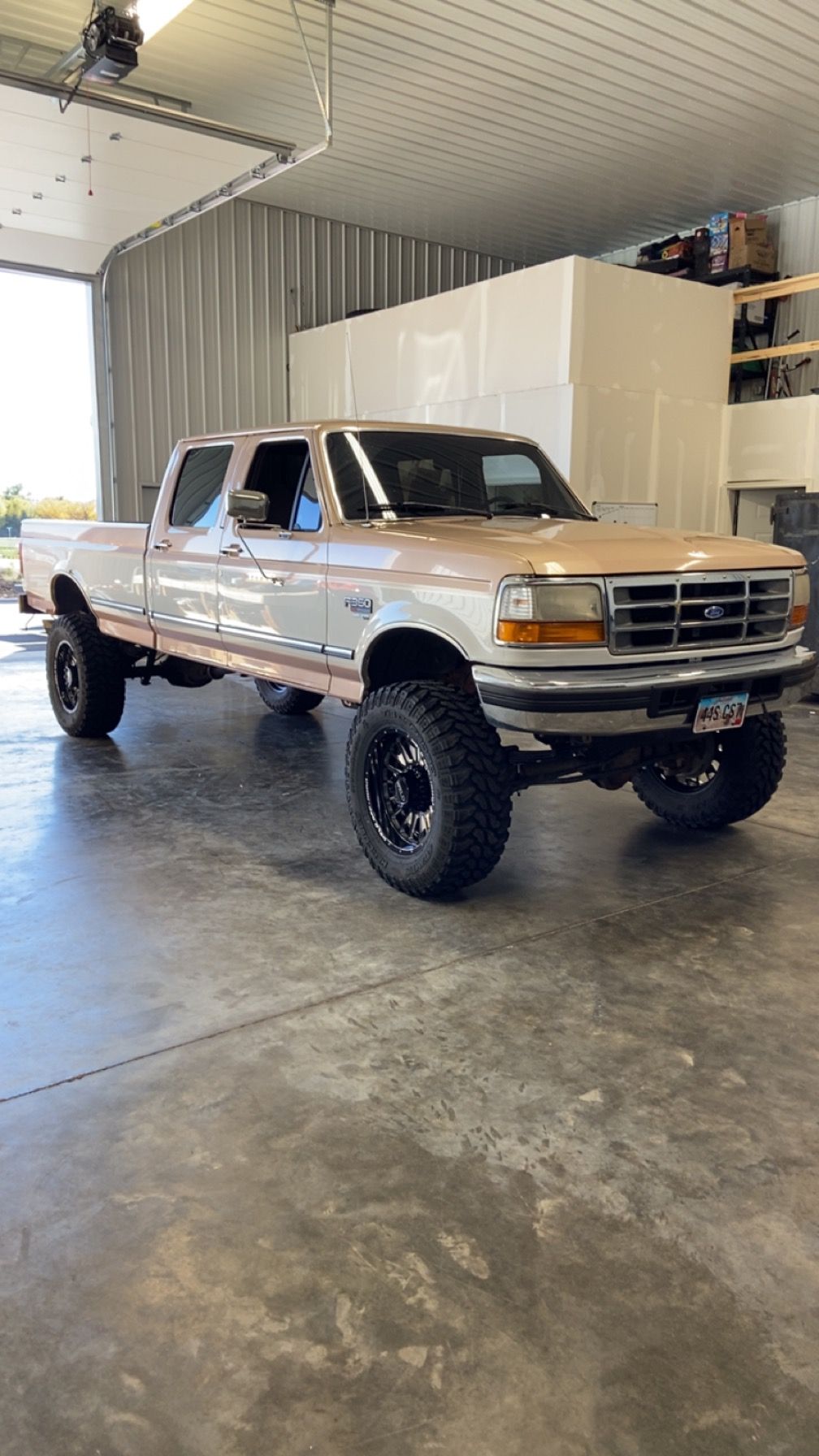 Kayden’s 1996 Ford F350 with Conductor’s Special 228H + 9 Shocker XL Horns