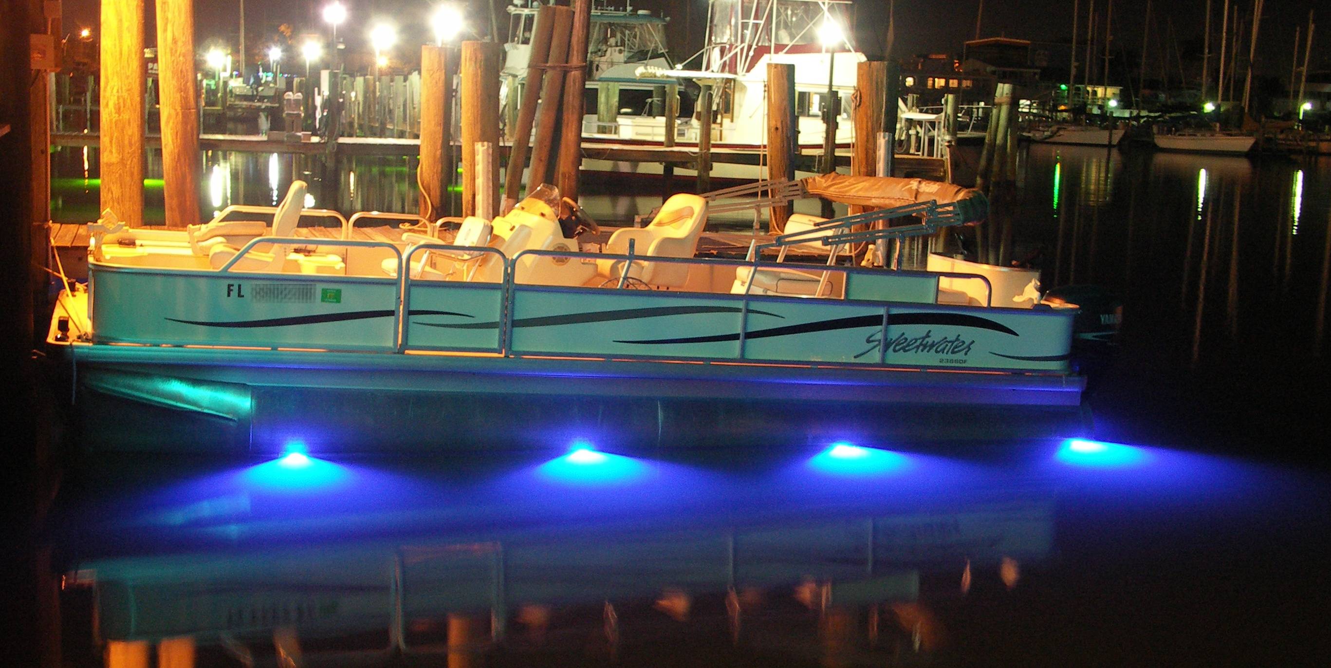T-H Marine - Night LED Lighting Image - Pontoon Underwater Lights
