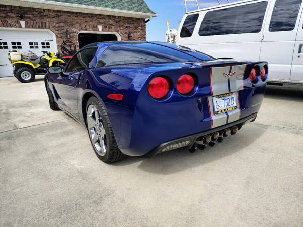 2007 Chevy Corvette front three-quarter view
