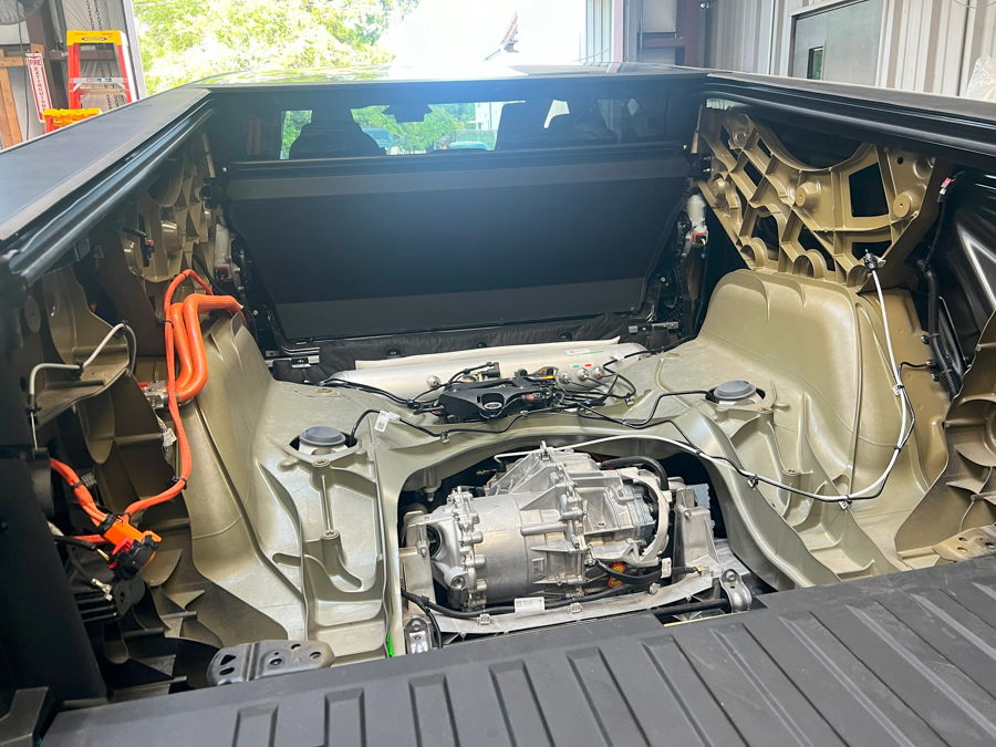 HornBlasters HornAir compressor matte black air tank black storage enclosure Tesla Cybertruck 544K gallery photo 6