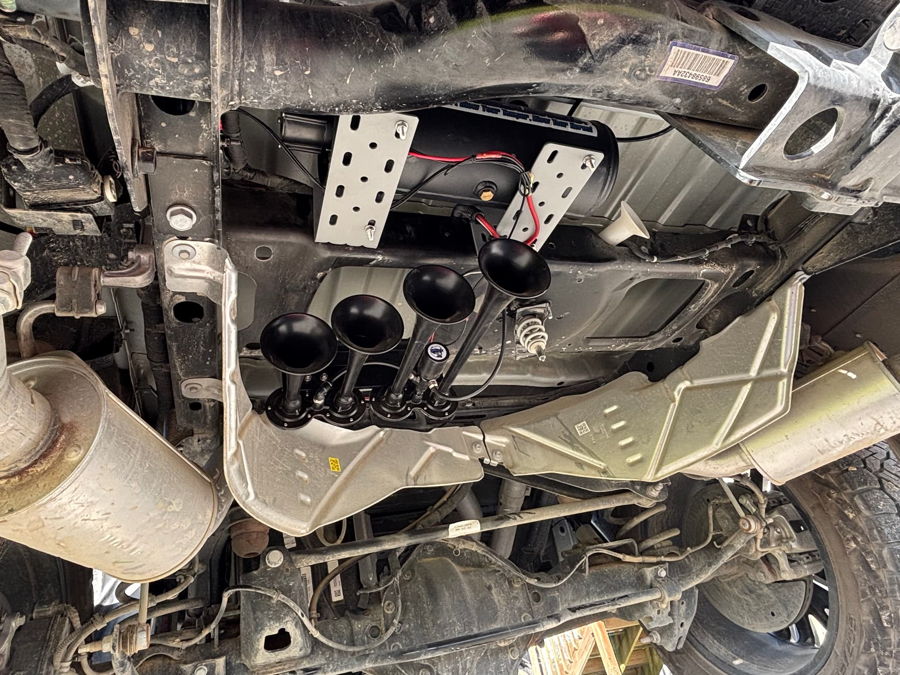 Air system and plumbing detail from Justin's 2025 RAM 1500 install
