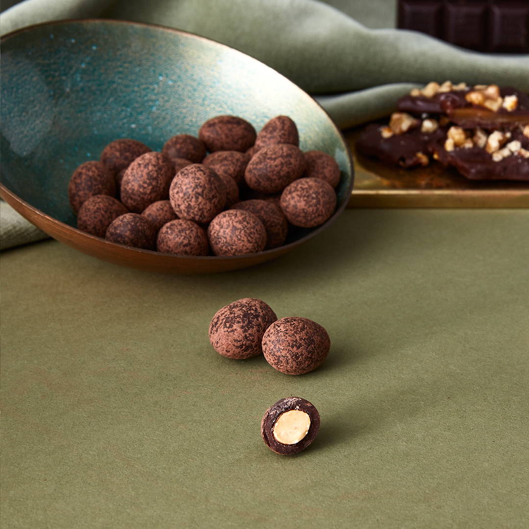 Chocolate-Covered Caramelized Almonds