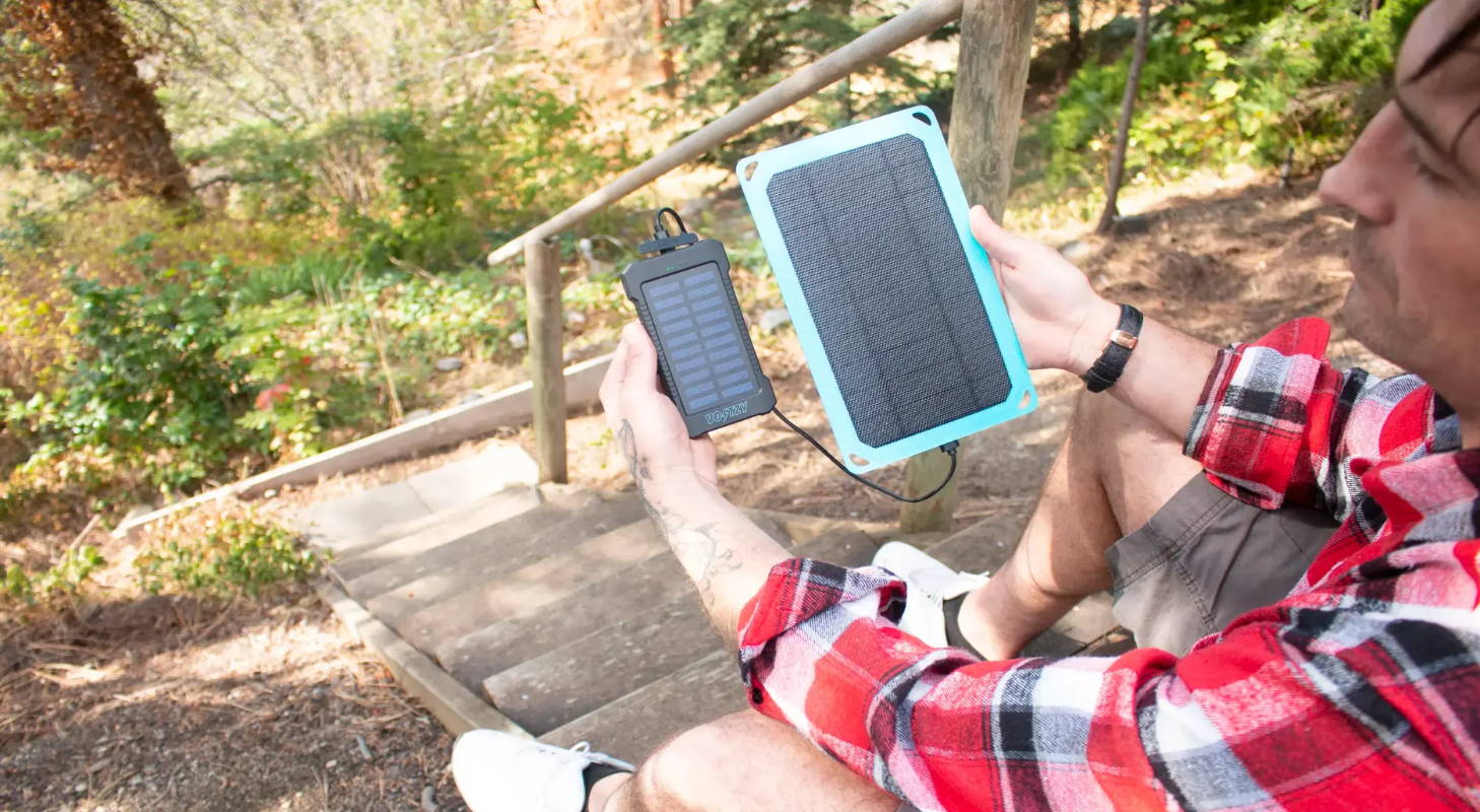 Our brand affiliate showing how Voltzy Powerbank and Voltzy Solar work. 