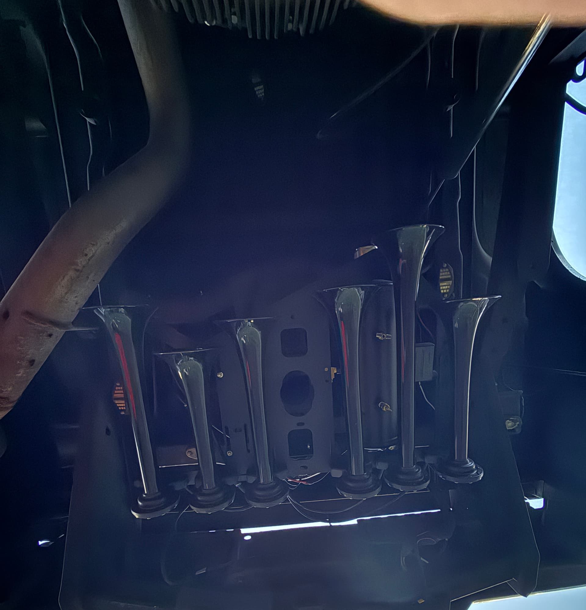 2006 Ford F250 with Conductor’s Special 2HB Spare Tire Delete Kit and S6 upgrade installed