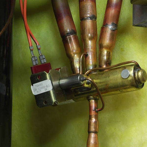 faulty reversing valve on heat pump