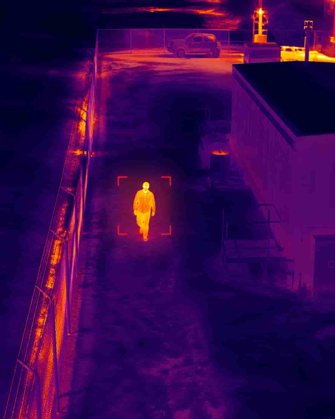 3 Live thermal feed verifies the threat 