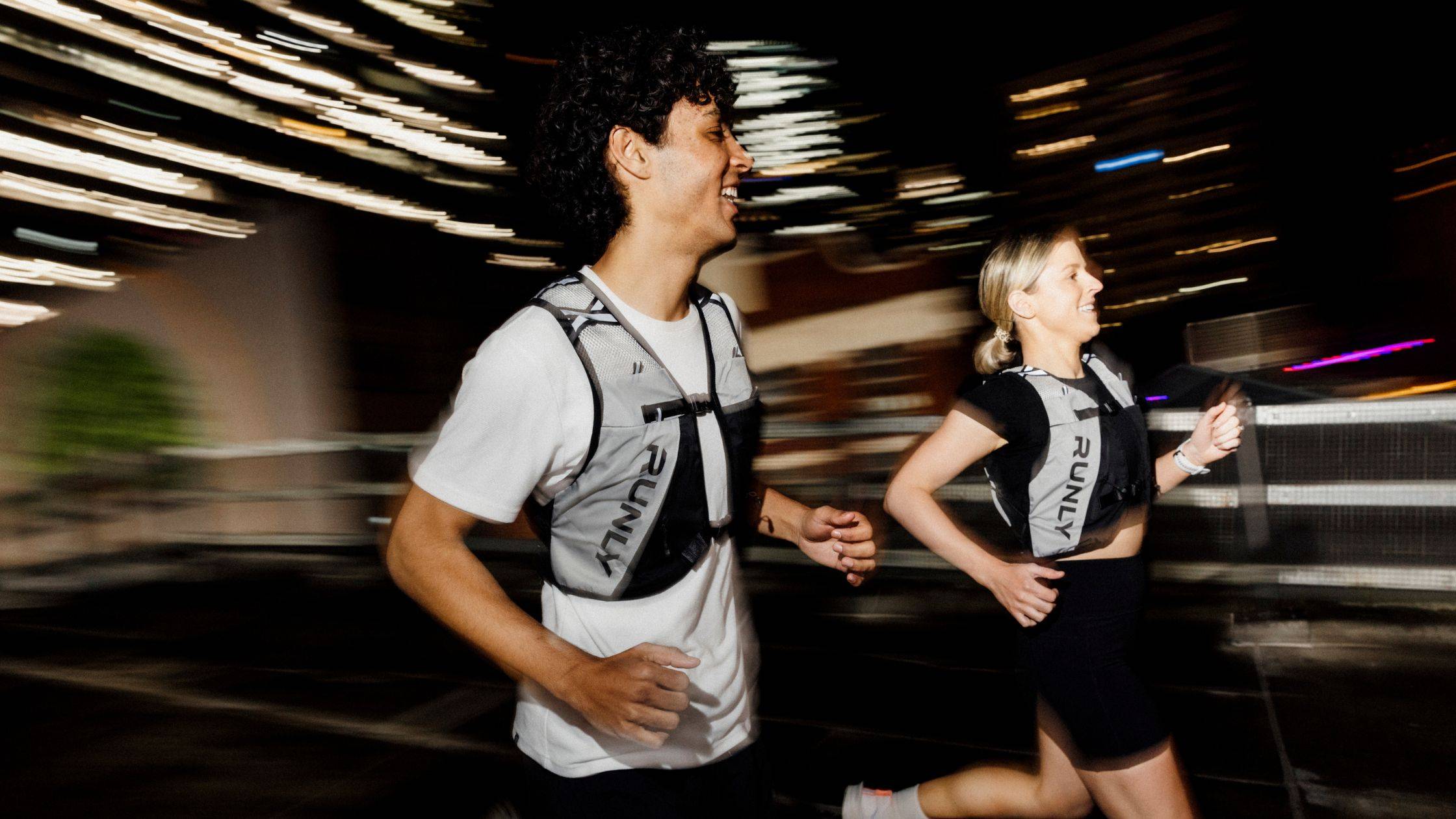 Special Offer - Hybrid Pro Running Vest– RUNLY