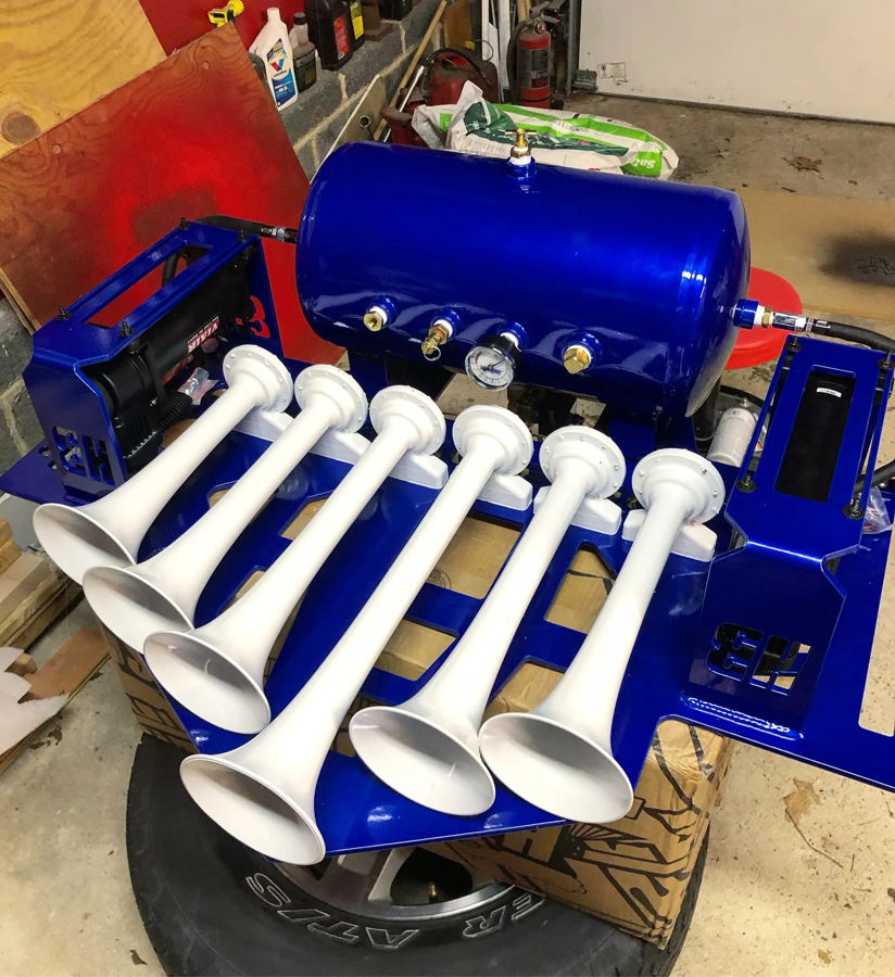 Wide shot of finished Shocker S6 544K Nightmare Edition train horn install on Chris' 2017 GMC Sierra 1500 HornBlasters gallery photo 6