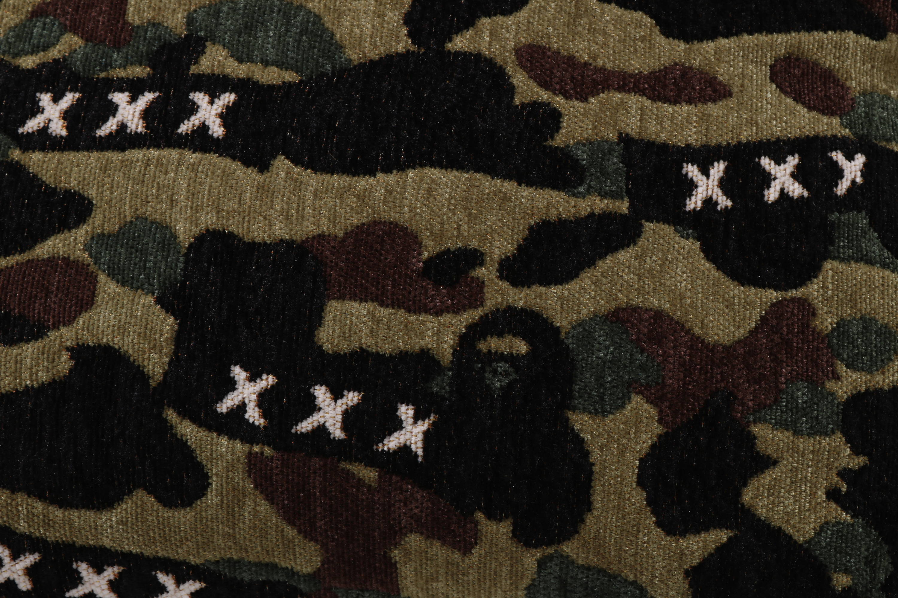 BAPE® x GOD SELECTION XXXのRUG、CUSHIONが6月1日発売開始 BAPE® x GOD SELECTION XXXのRUG、CUSHIONが6月1日発売開始