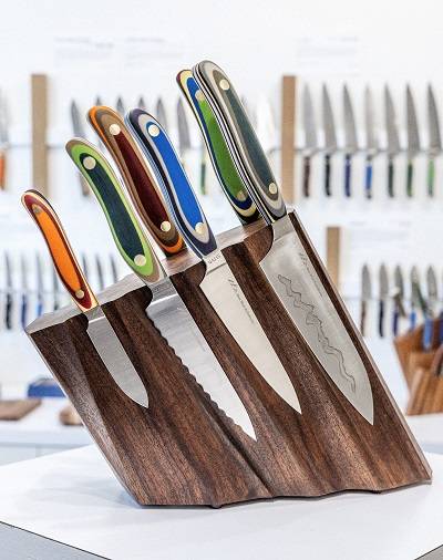 New West KnifeWorks | Premium-Quality Knives & Custom Cutlery
