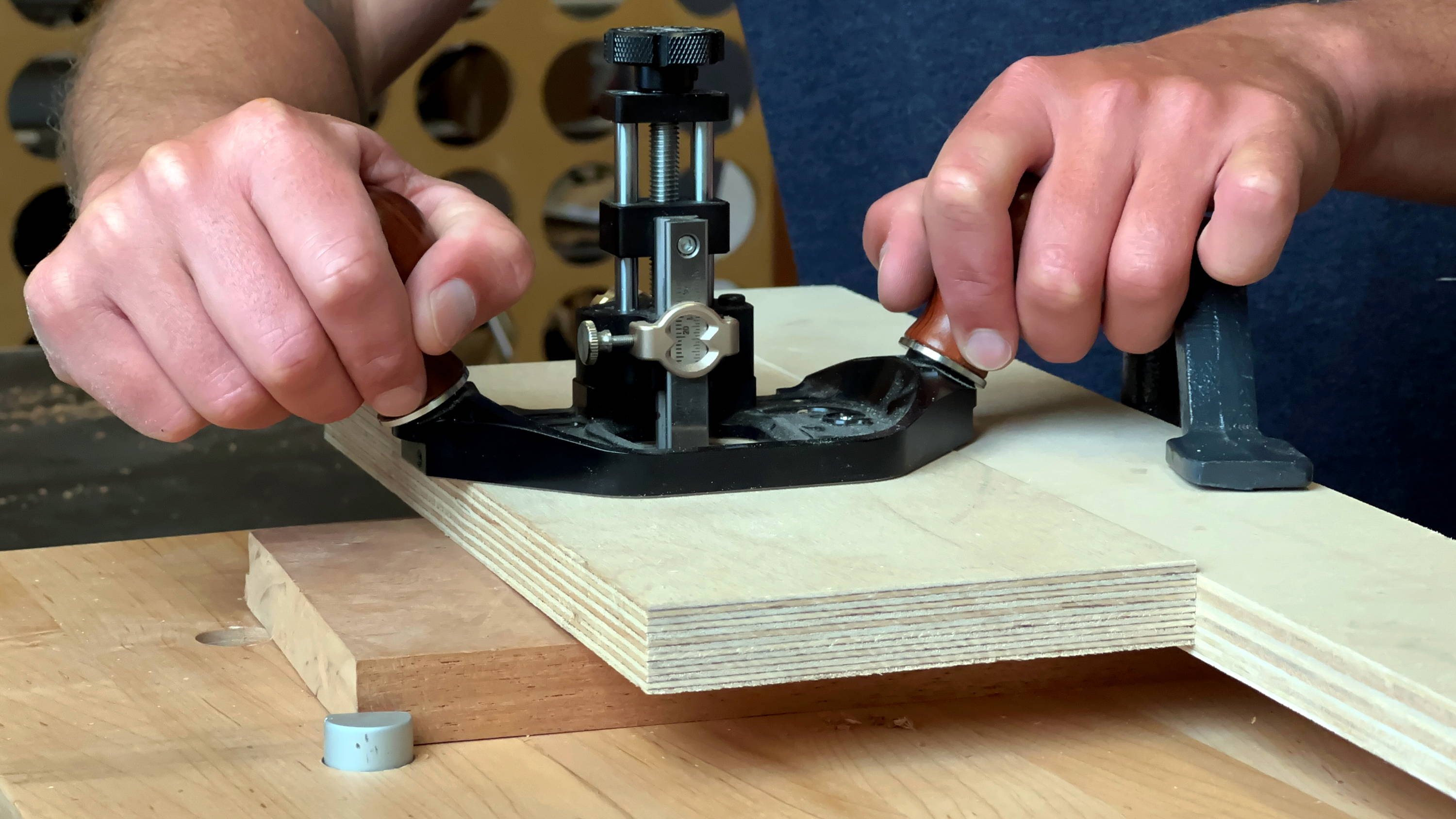 router plane on auxiliary base for cutting dado