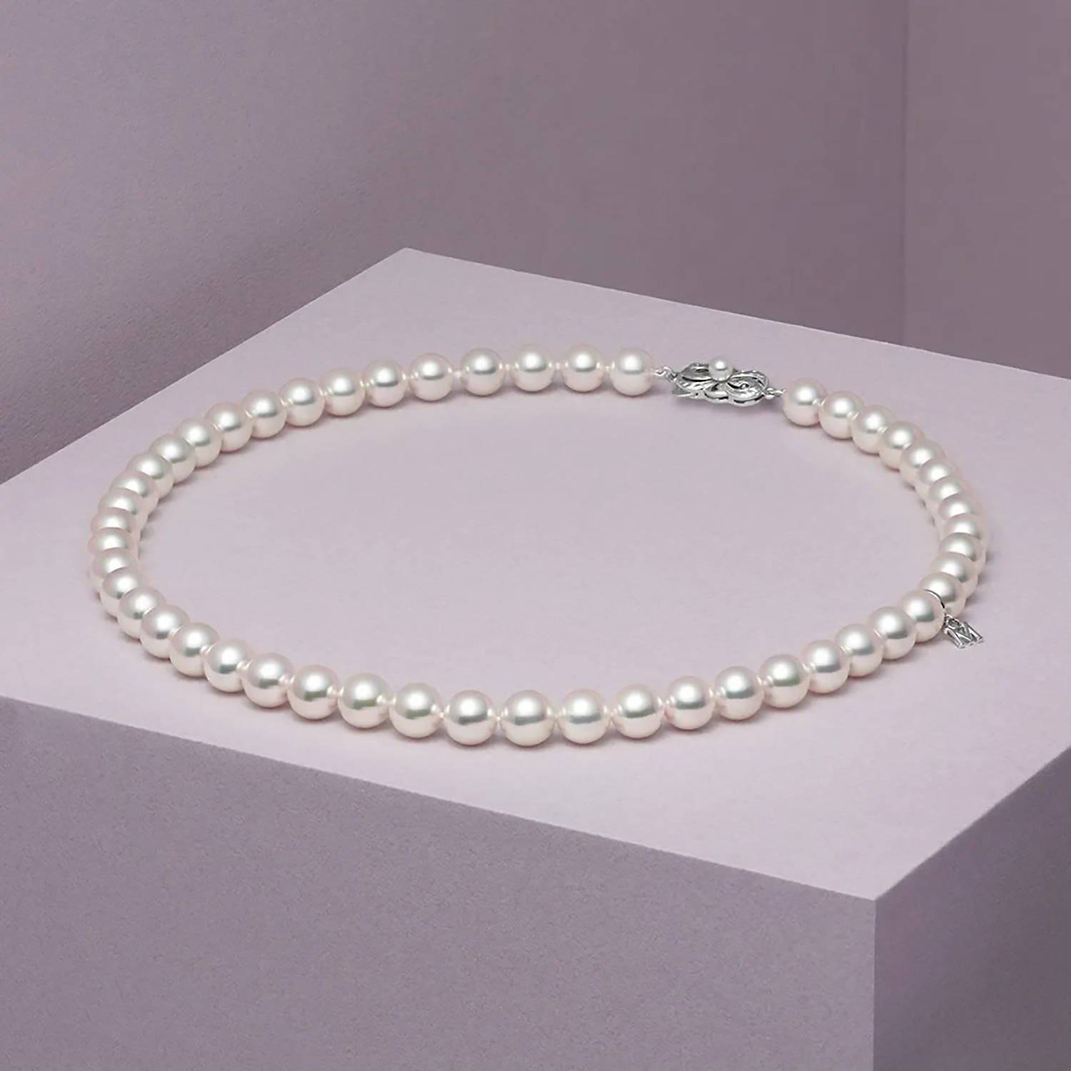 Mikimoto Pearl Necklace Close Up