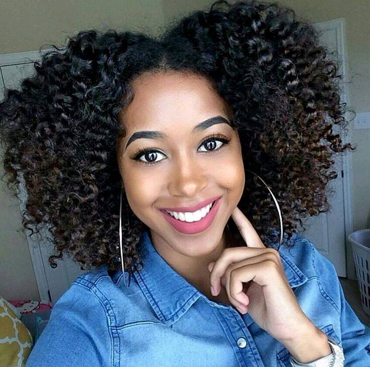Twist out hair style for pregnant women 