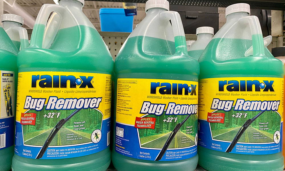 Bug Removal 101 – How to Easily Remove Bug Guts from Your Car
