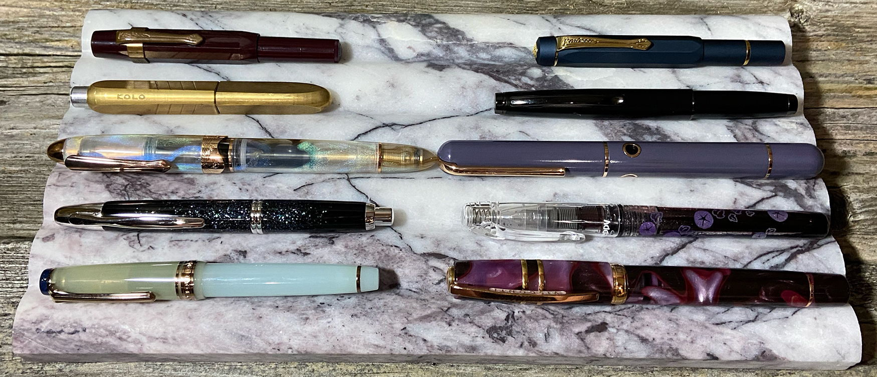 Alexandra's currently inked pens Kaweco Piston Sport, Visconti Homo Sapiens, Nahvalur Nautilus, Monteverde Dakota, Sailor Pro Gear, Pilot Vanishing Point Raden, Nahvalur Horizon and Kolo Tino Brass Pen