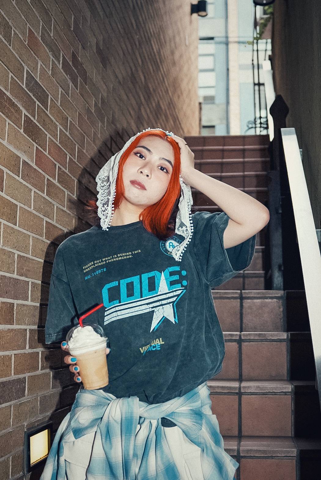 ヴィンテージウォッシュグラフィックTシャツ