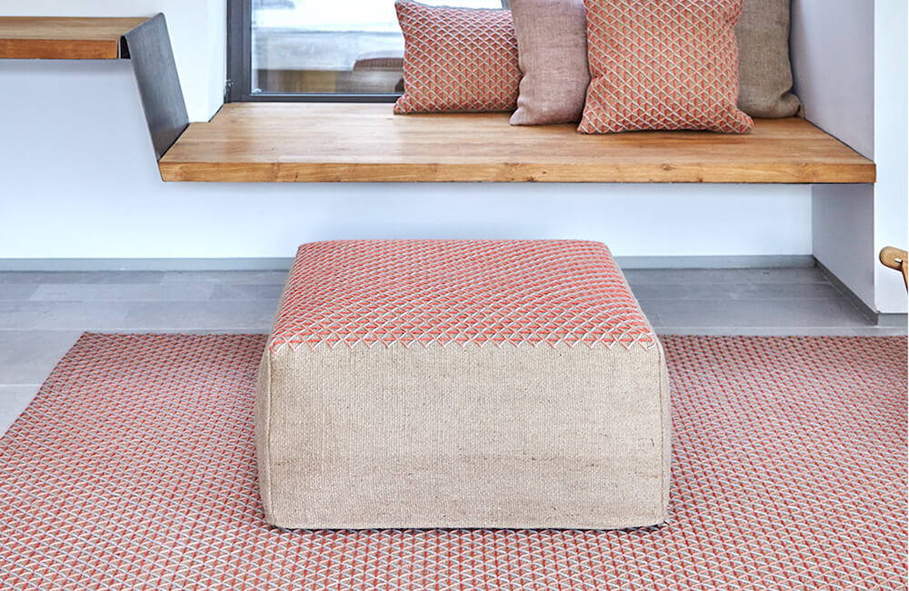 Pantone's color of the year, Living Coral, makes a splash in your home.