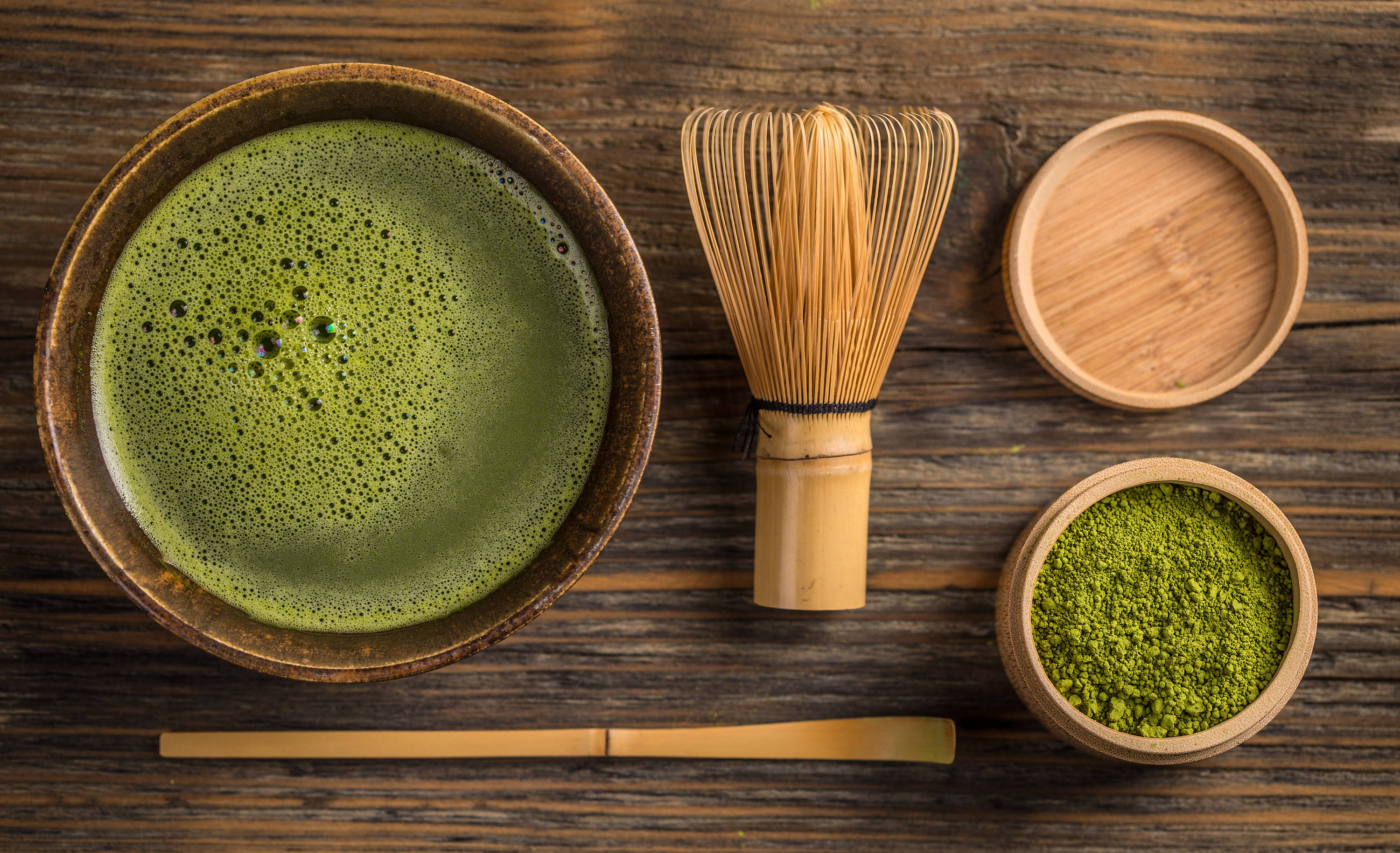 A bowl of matcha and matcha kits