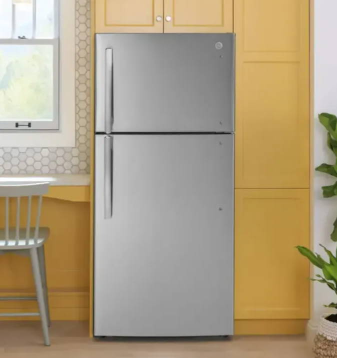 GE Appliances Feature Videos - Top Freezer