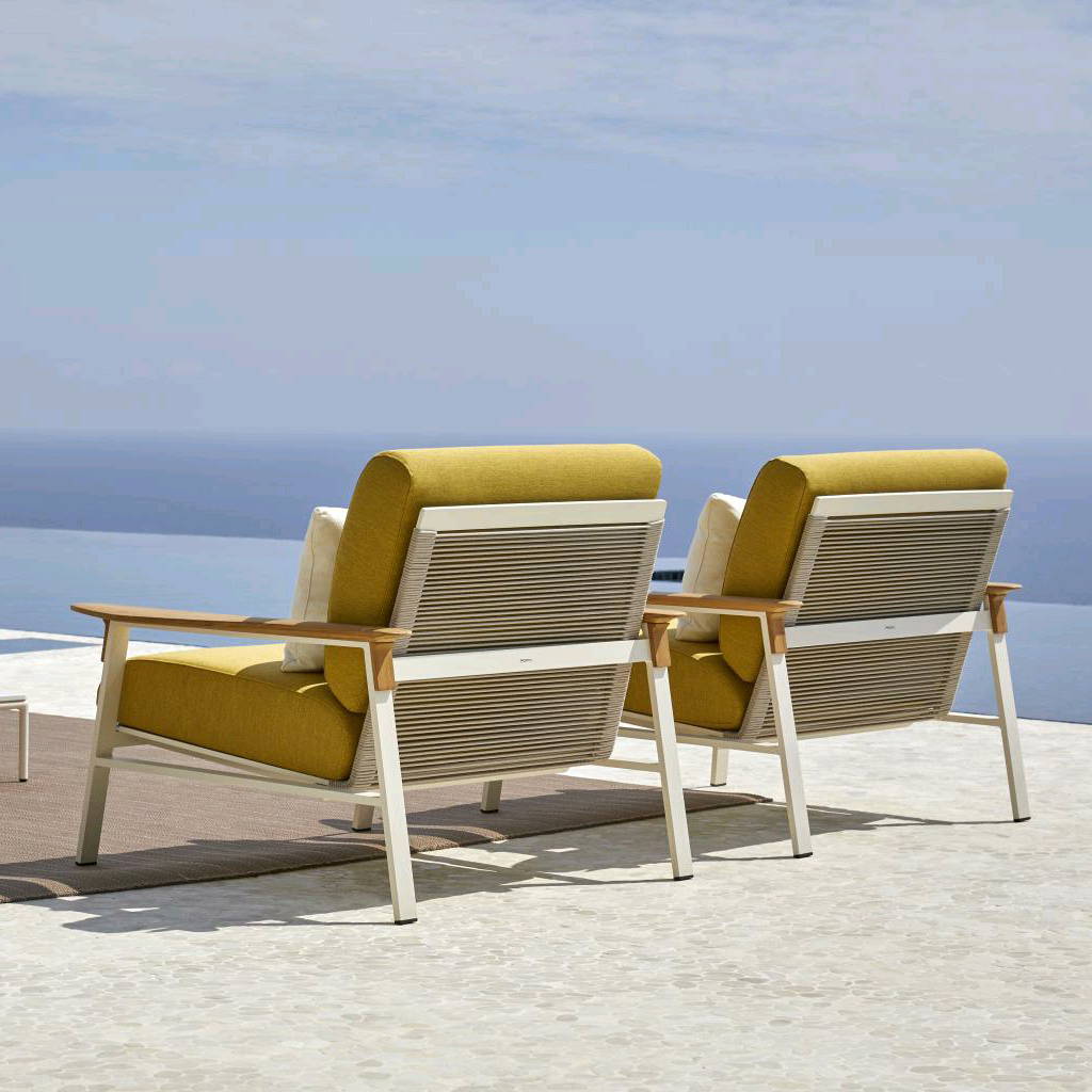 Commercial Quality Outdoor Lounge Chairs