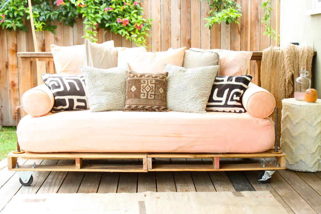 pallet day bed