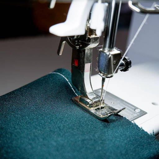 Baste stitch with a sewing machine using contrasting thread