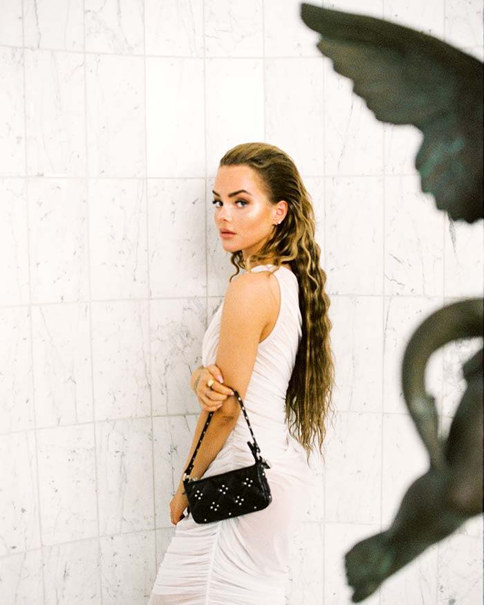 Núnoo x Sophie Elise