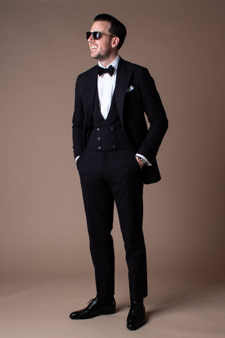Articles of Style | 1 Piece/6 Ways: The Black Seersucker Suit