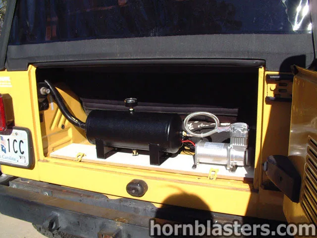 Black Shocker XL train horn bells bracket mounting onboard air Eric's 2006 Jeep Wrangler install detail photo 4