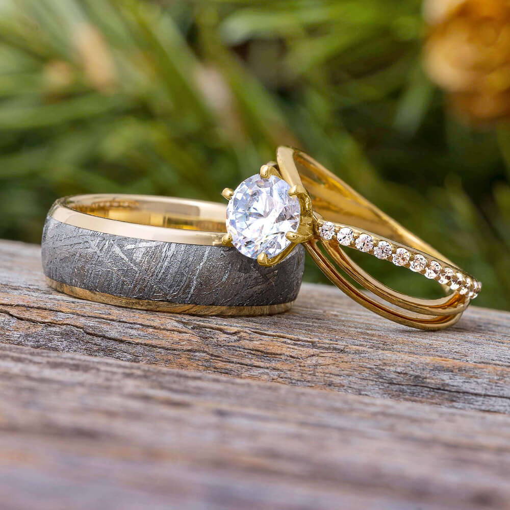 Classic Yellow Gold Wedding Rings for Couples