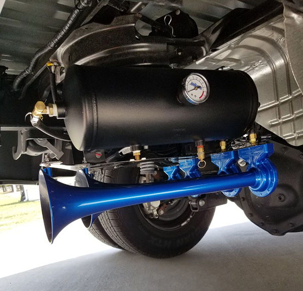 Angel's 2015 Dodge Ram 3500 Dually Train Horn Install