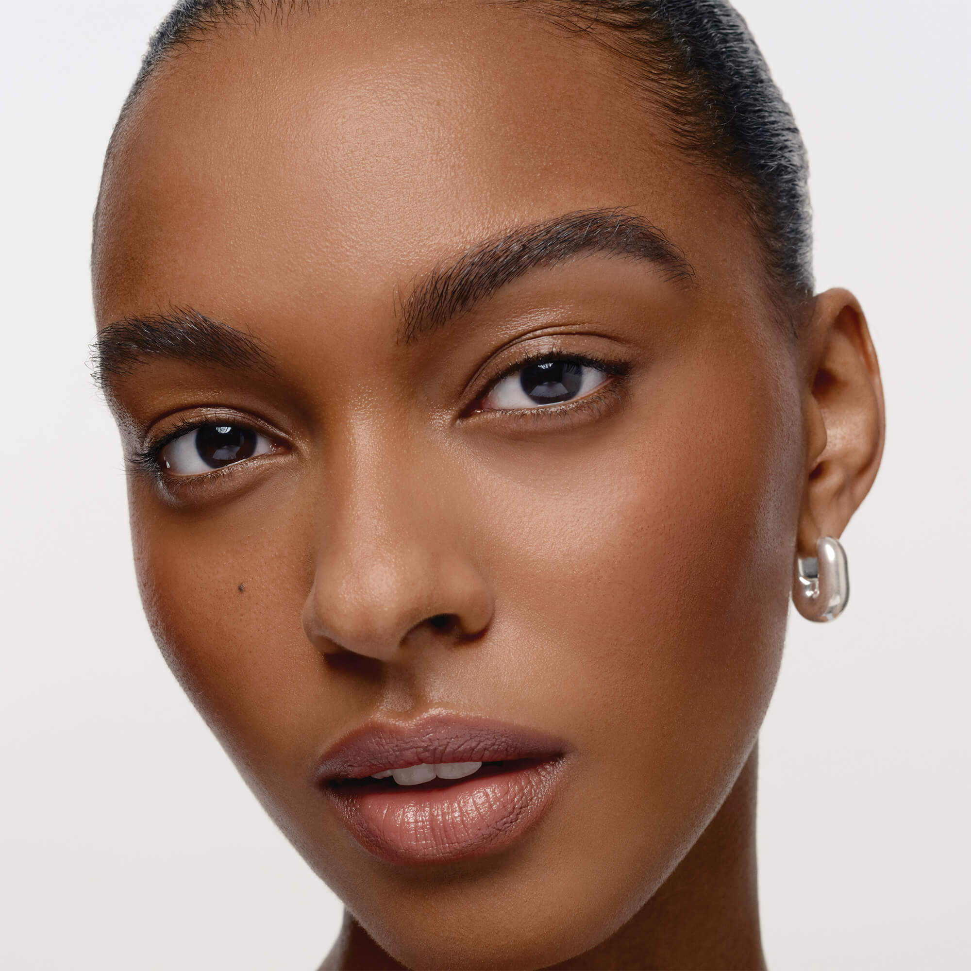 #seo: Westman Atelier Bronzer Applied