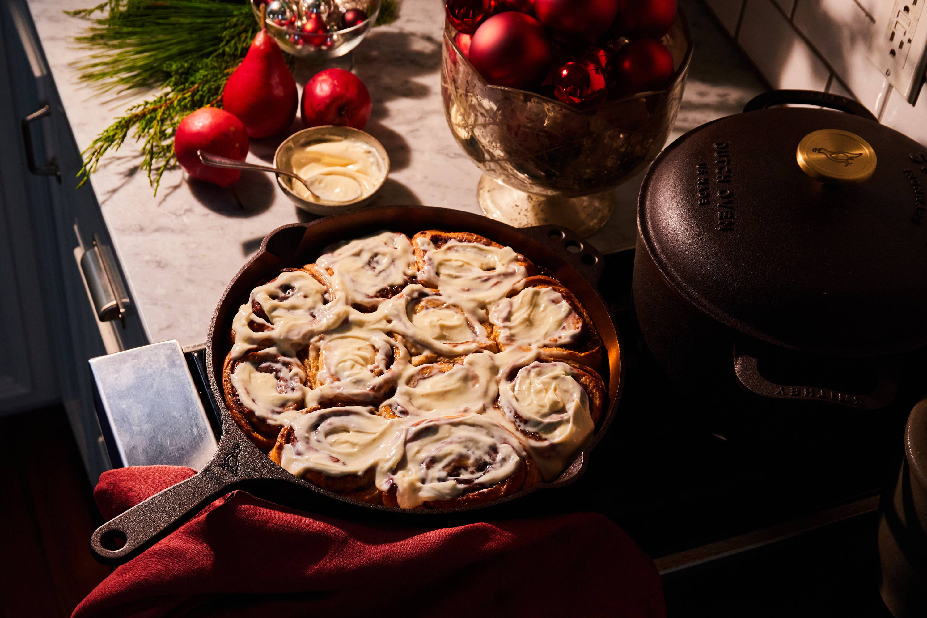 Dutch Oven Cinnamon Roll