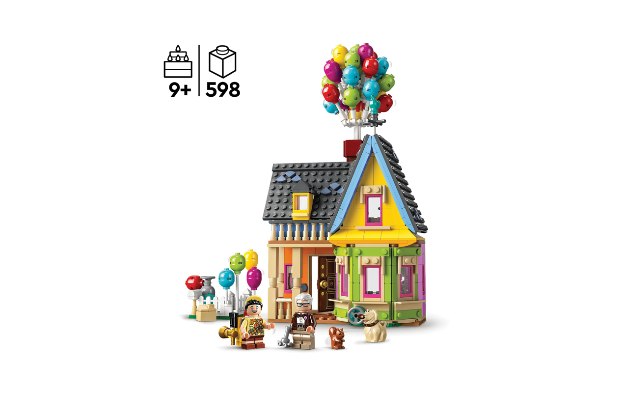Colorful toy house with balloons, characters, and accessories. Set details included.