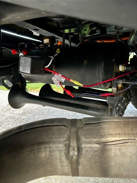 Maurice's 2025 Ford F150 Train Horn Install